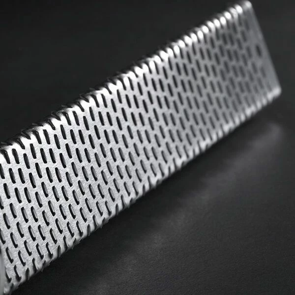 Microplane Premium Classic Series Zester / Grater Grey 4 Microplane Premium Classic Series Zester / Grater Grey - Image 2