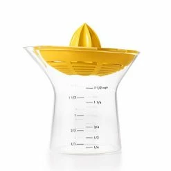 OXO Good Grips 2-In-1 Citrus Juicer -Kitchen Gadgets Store 11263400UK OXO Good Grips 2 In 1 Citrus Juicer 3