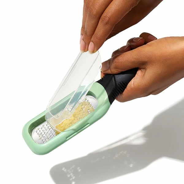 OXO Good Grips Etched Ginger & Garlic Grater 7 OXO Good Grips Etched Ginger & Garlic Grater - Image 5