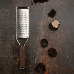Microplane Master Series Fine Grater -Kitchen Gadgets Store 43304 Microplane Master Series Fine Grater 600px 2