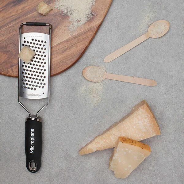 Microplane Gourmet Series Star Grater Black 6 Microplane Gourmet Series Star Grater Black - Image 4