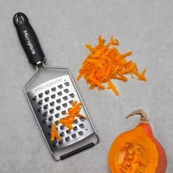 Microplane Gourmet Wide Ultra Coarse Grater Black -Kitchen Gadgets Store 45011 Microplane Gourmet Series Wide Ultra Coarse Grater Black 600px 3