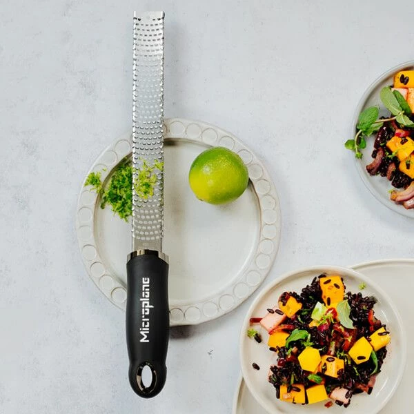 Microplane Premium Classic Series Zester / Grater Black 5 Microplane Premium Classic Series Zester / Grater Black - Image 4