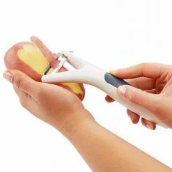 Zyliss Smooth Glide Y Peeler -Kitchen Gadgets Store E950020 Zyliss Smooth Glide Y Peeler 3